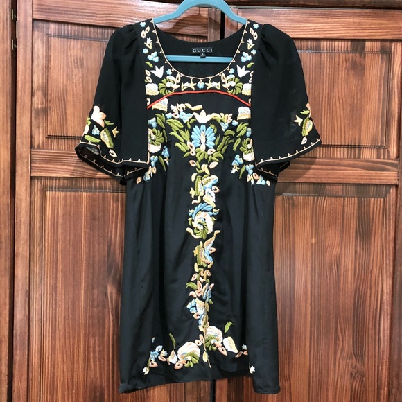 Gucci Dresses & Skirts - New Gucci Embroidered Dress 6 Small